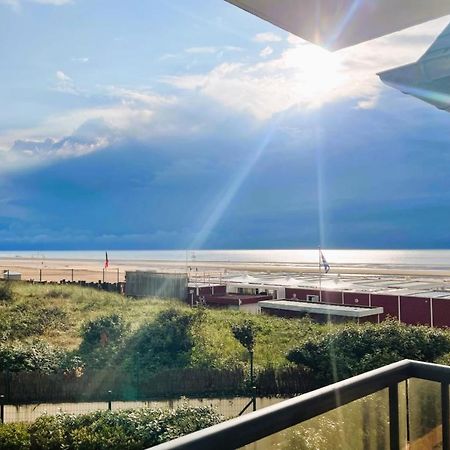 Apartamento The Ammonite Sea View With Large Balcony Bénerville-sur-Mer Exterior foto