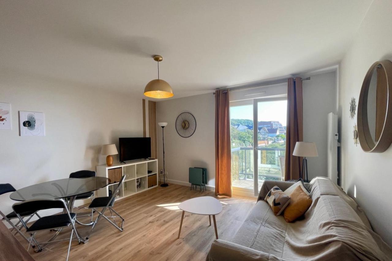 Apartamento The Ammonite Sea View With Large Balcony Bénerville-sur-Mer Exterior foto